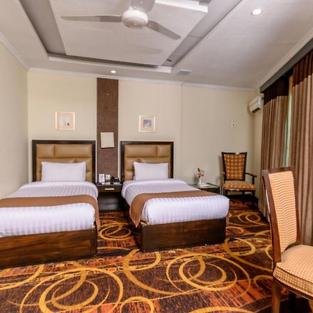 Hotel One Abbottabad Extérieur photo
